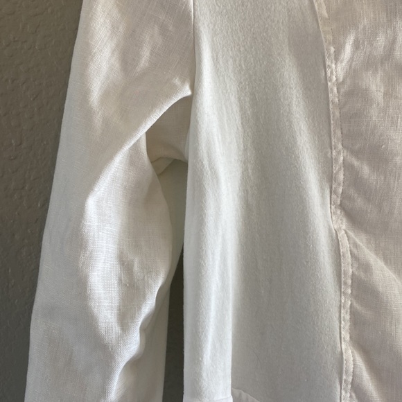 Ladies “light” white jacket, size S Brand- “Multiples” sheer at the bottom. - Picture 10 of 16